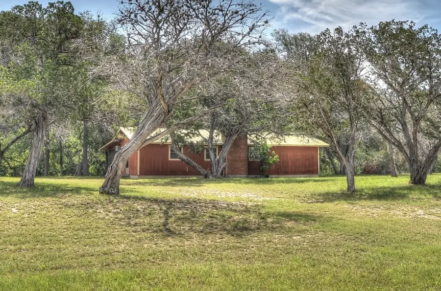 154 Weston Road, Leakey, TX 78873 - Image #3