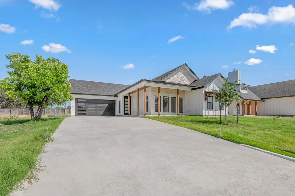 510 Conner Ct, Kerrville, TX 78028 - Image #1