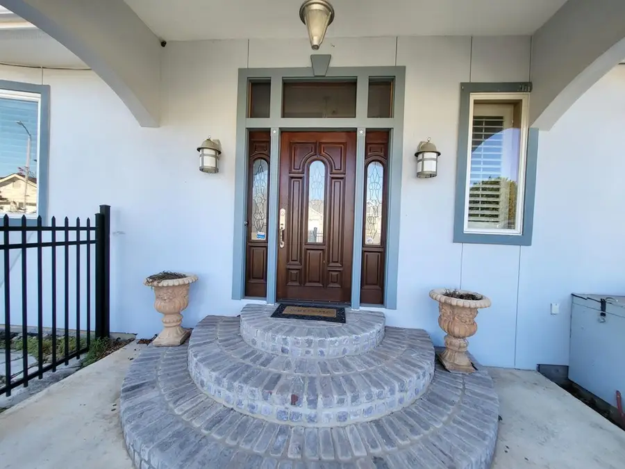 2014 Vista Ridge Dr, Kerrville, TX 78028 - Image #2