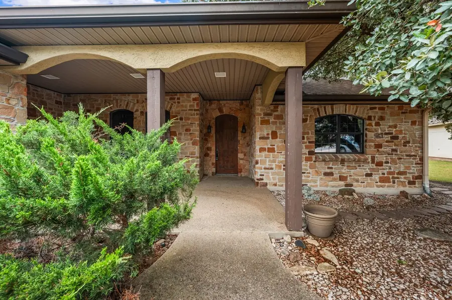 1705 Valencia Dr, Kerrville, TX 78028 - #3
