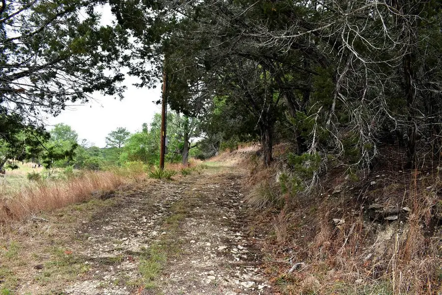 1700 Primrose, Kerrville, TX 78028 - Image #3