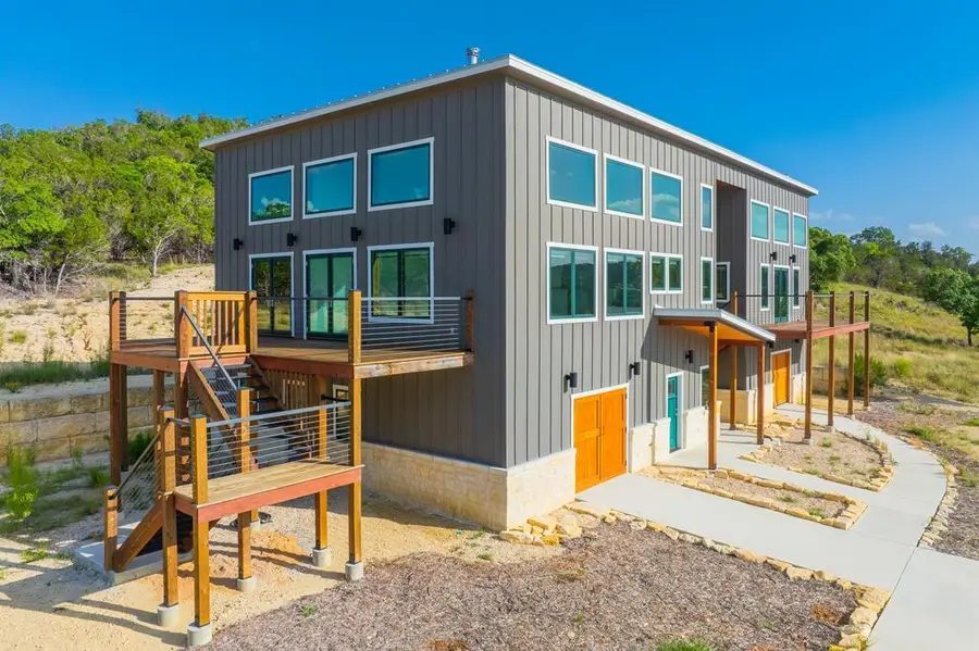 119 S Springwood Lane, Kerrville, TX 78028 - Image #2