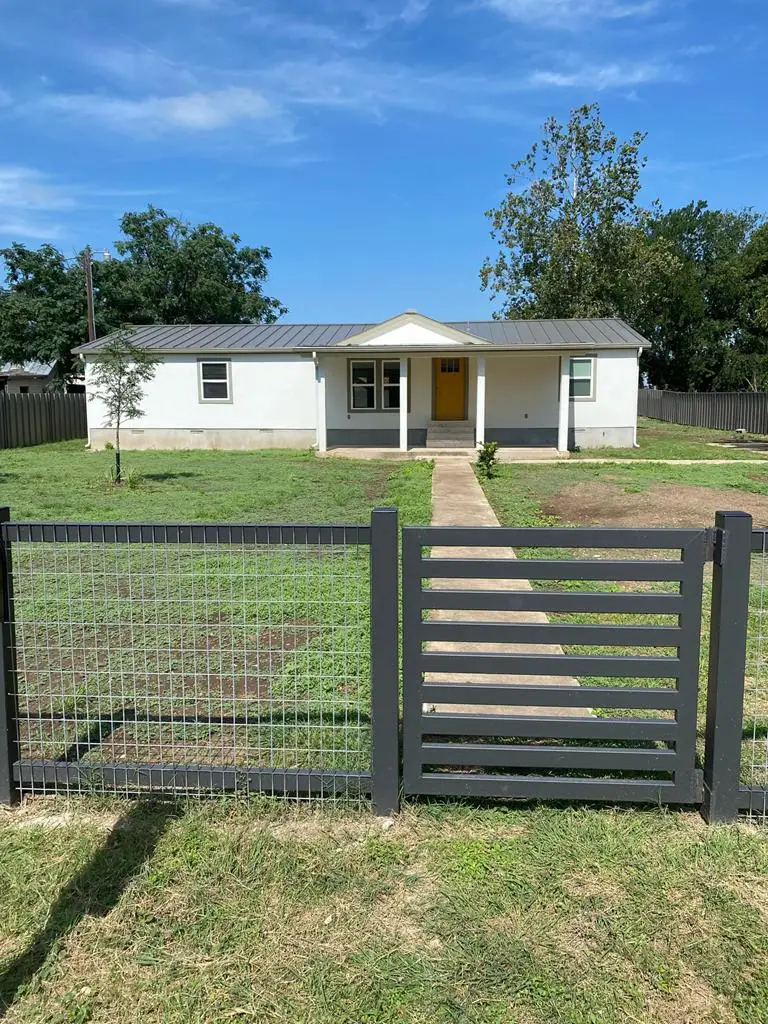 136 Marie Dr, Comfort, TX 78013 - Image #2