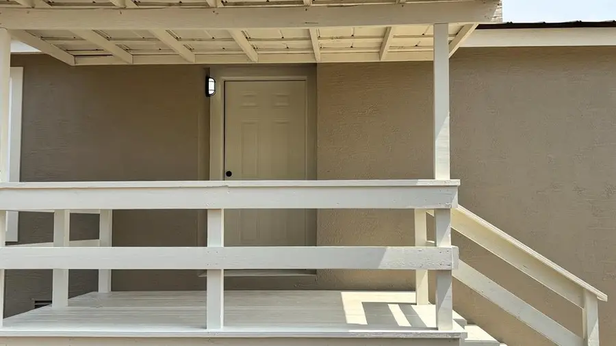 235 S Lillian Dr, Kerrville, TX 78028 - Image #3