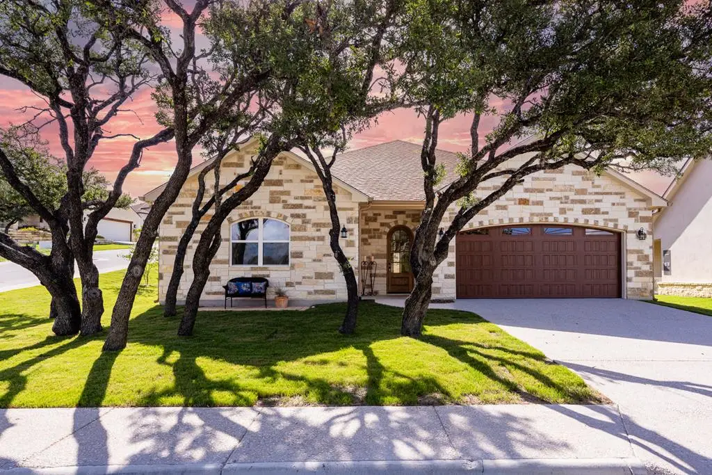 2108 Athens Ave, Kerrville, TX 78028 - #1