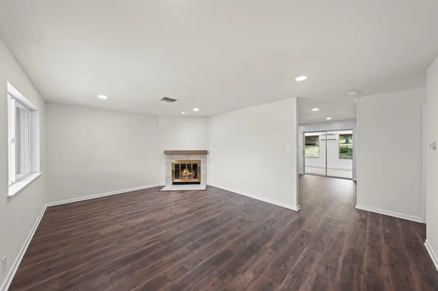 1122 Nancy Beth Dr, Kerrville, TX 78028 - #2