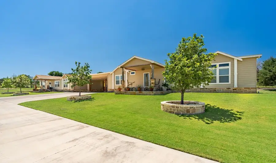 126-130 Robby Ln, Kerrville, TX 78028 - Image #2