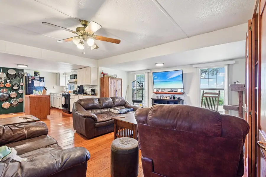 780 Mountain Dr, Kerrville, TX 78028 - Image #3