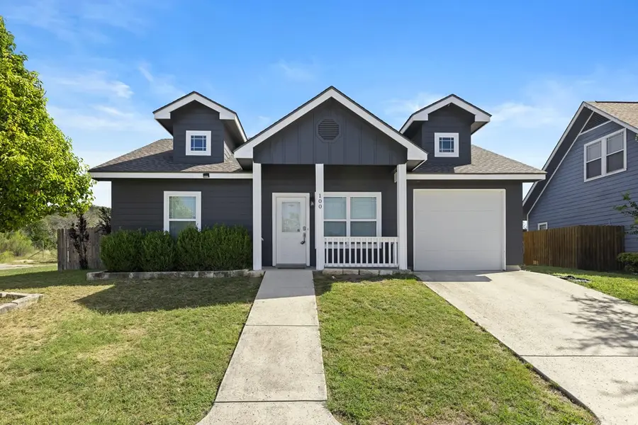 100 Jasper Ln, Kerrville, TX 78028 - Image #2