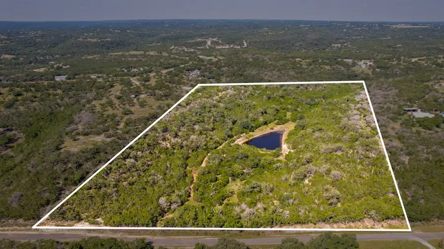230 Marshall Dr, Kerrville, TX 78028 - Image #2