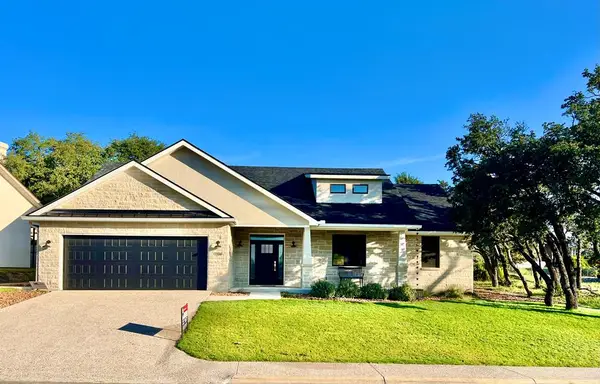 1706 N Valencia Dr, Kerrville, TX 78028