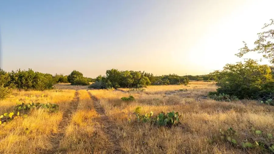 1 El Rincon Road, Mountain Home, TX 78058 - Image #3