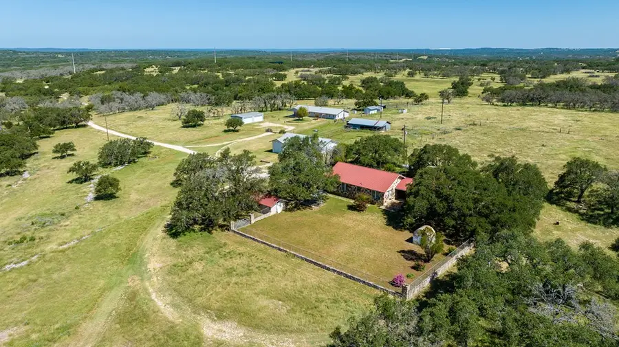 315 Wendel Loop, Harper, TX 78631 - Image #3