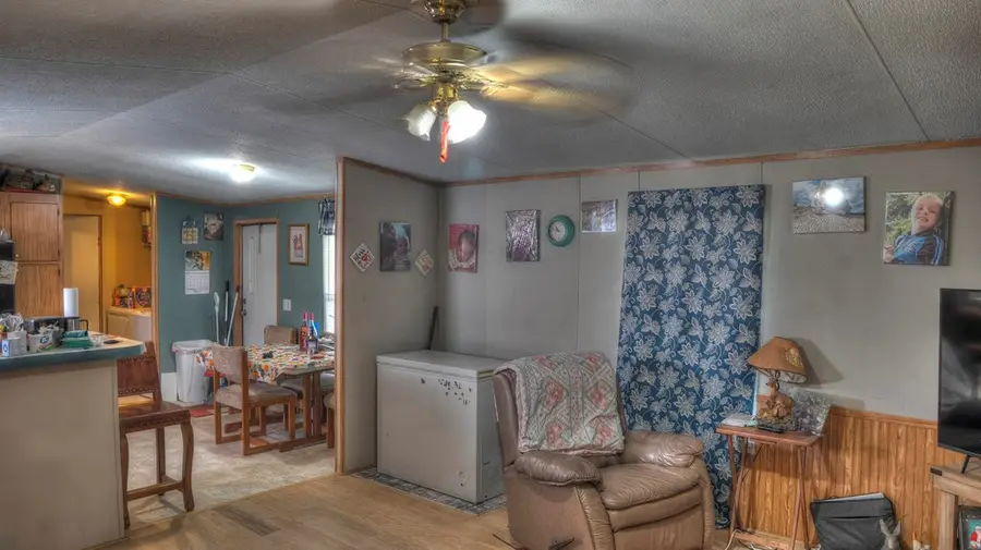 14832 Hwy 41, Rocksprings, TX 78880 - Image #3