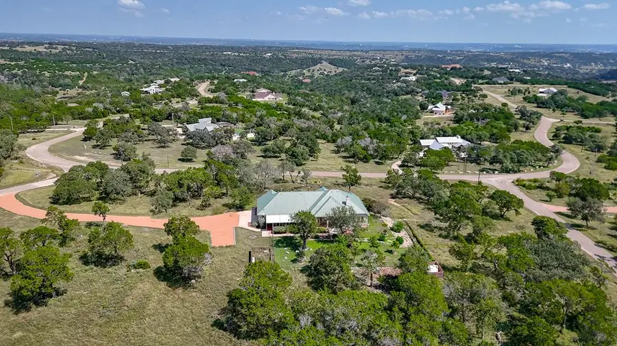 1662 Landmark Road, Kerrville, TX 78028 - Image #3