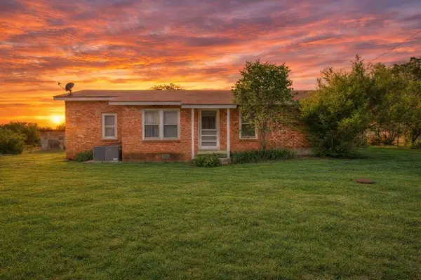 4025 Junction Hwy, Ingram, TX 78025