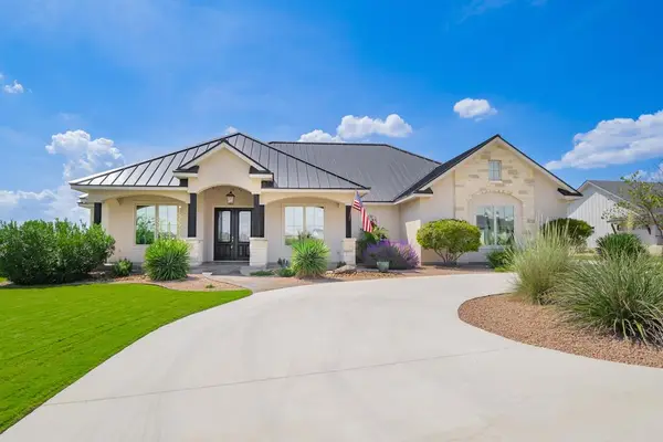 1020 Cielo Dr, Kerrville, TX 78028