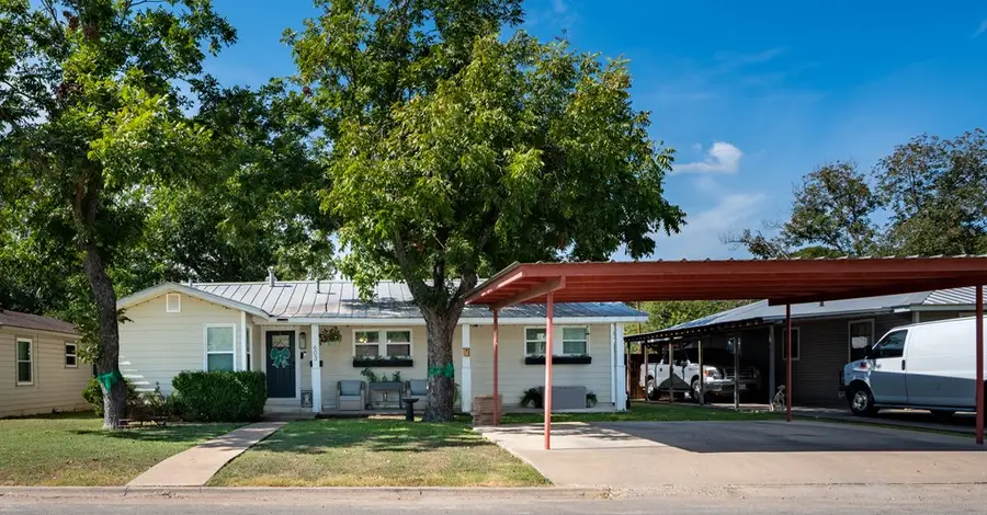 603 Stephen St, Kerrville, TX 78028 - Image #2