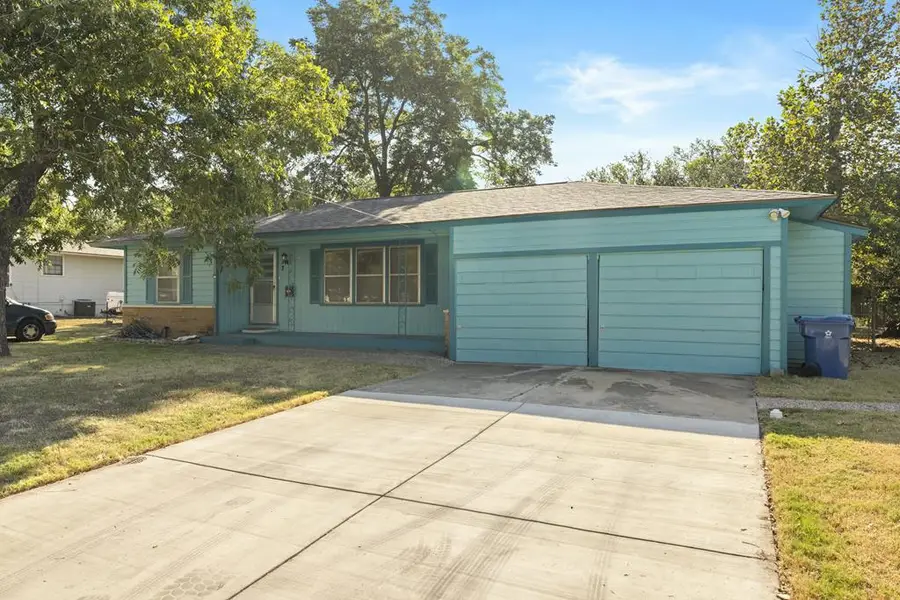 417 Westminster, Kerrville, TX 78028 - Image #2