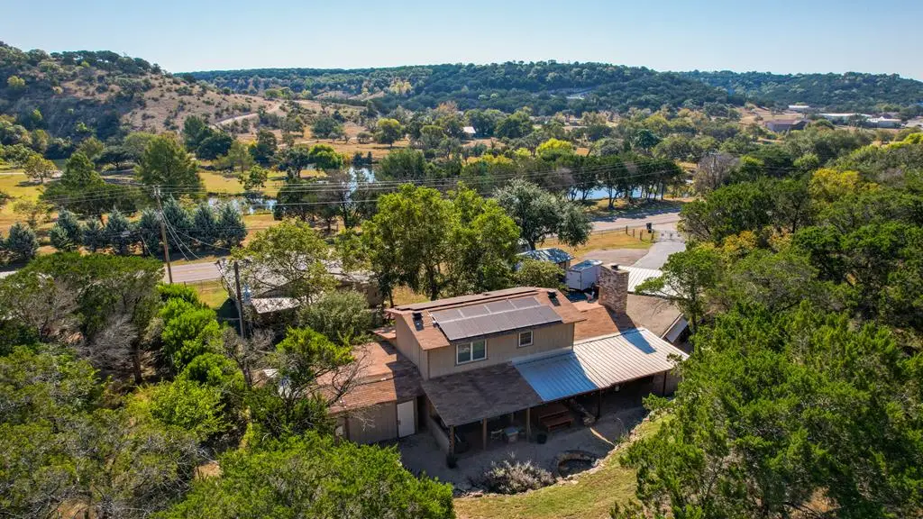 1406 N Harper Rd, Kerrville, TX 78028 - Image #1