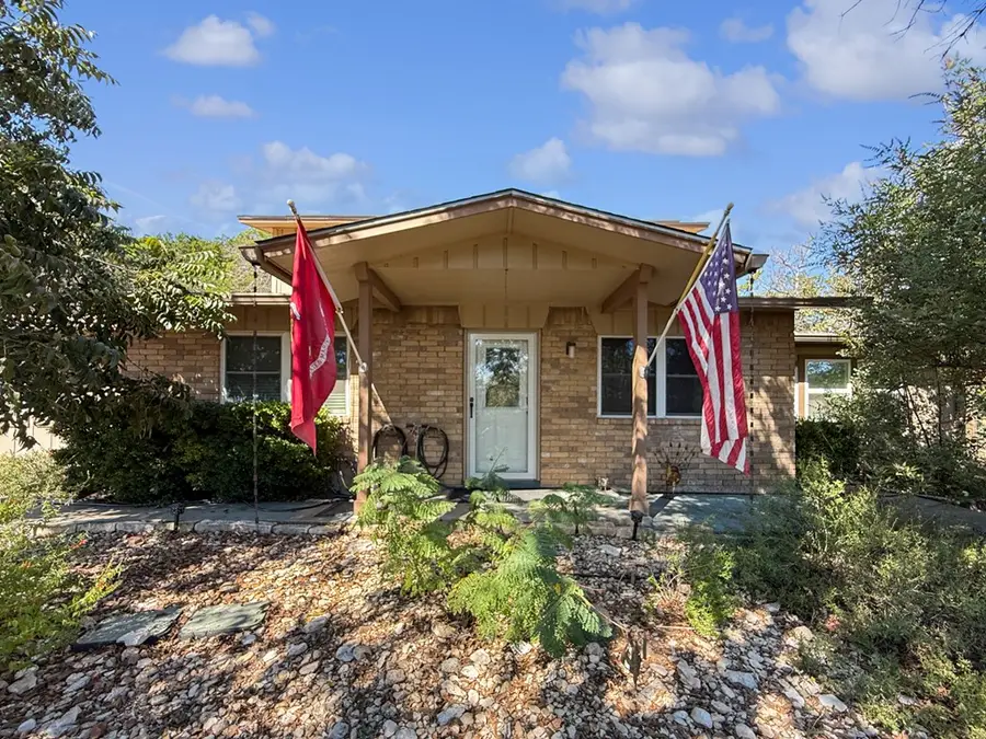 1406 N Harper Rd, Kerrville, TX 78028 - Image #3