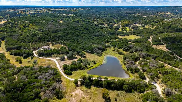 1150 Bear Creek Rd, Kerrville, TX 78028