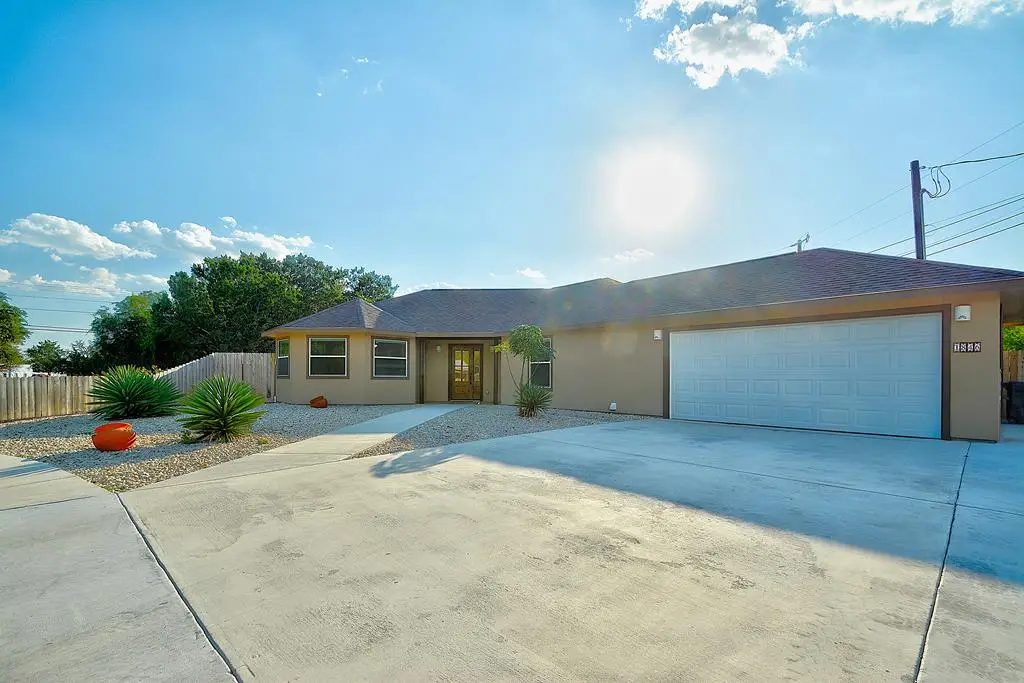 1846 White Tail Ln, Bandera, TX 78003 - Image #1