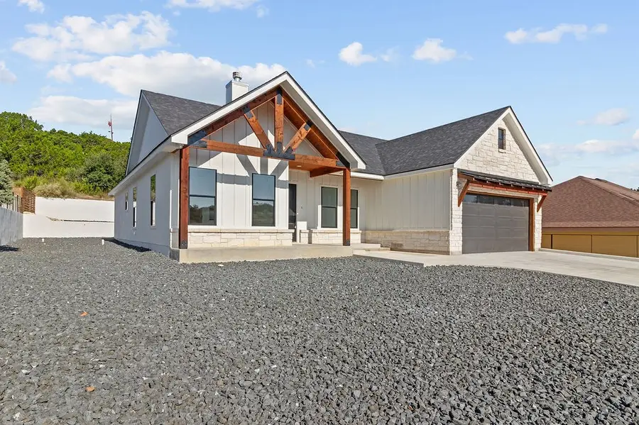 207 Southway Dr, Kerrville, TX 78028 - Image #3