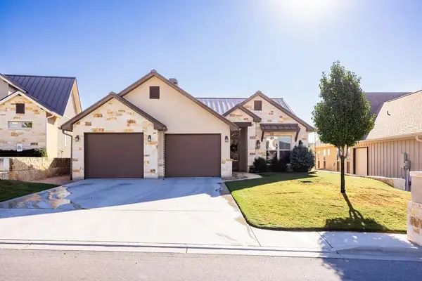 2018 Club House Rd, Kerrville, TX 78028