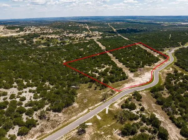 381 Dark Sky Path, Kerrville, TX 78028