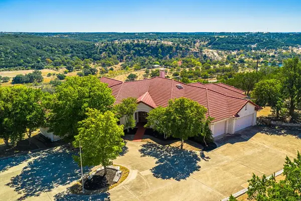 125 Crestline Dr, Kerrville, TX 78028