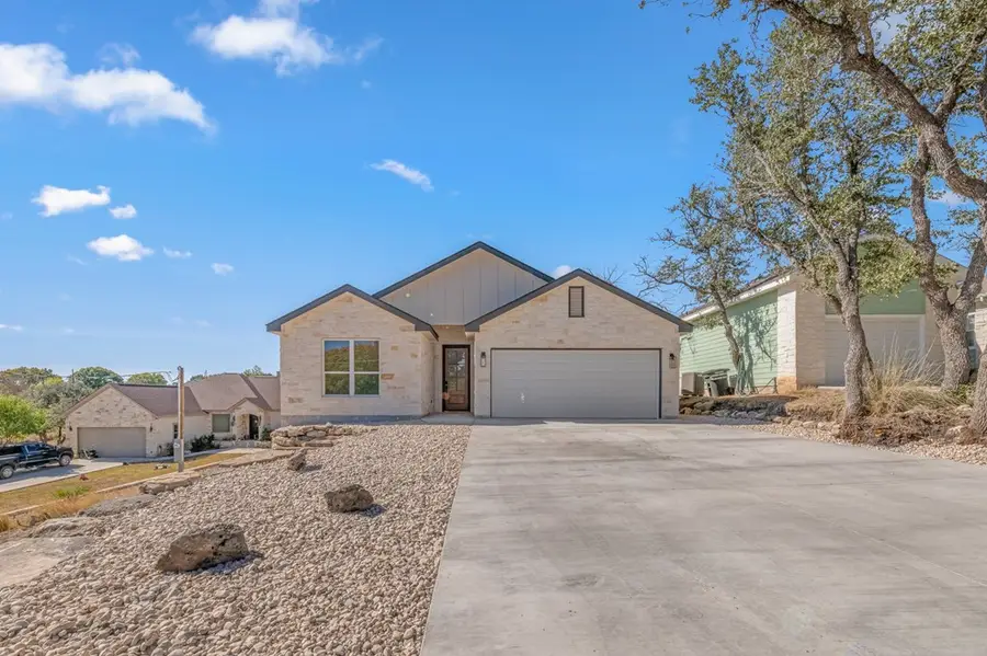 130 Homer Dr, Kerrville, TX 78028 - Image #2