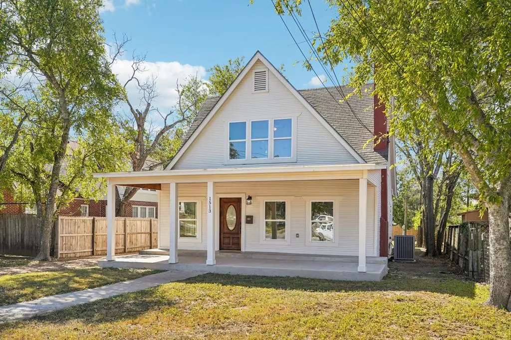 1513 Jefferson St, Kerrville, TX 78028 - #1