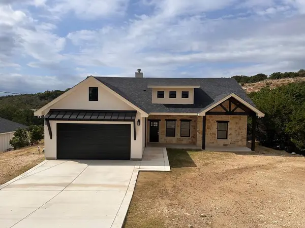 418 Alvin Dr, Kerrville, TX 78028