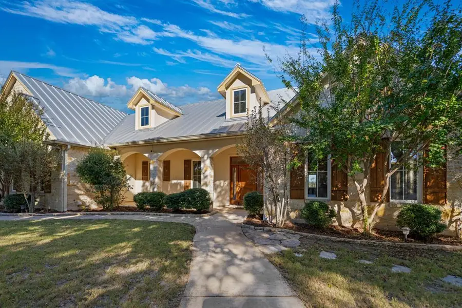 326 W River Valley Rd, Ingram, TX 78025 - Image #2