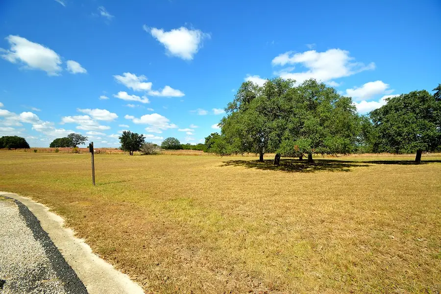 936 Saddle Club Dr, Kerrville, TX 78028 - #2