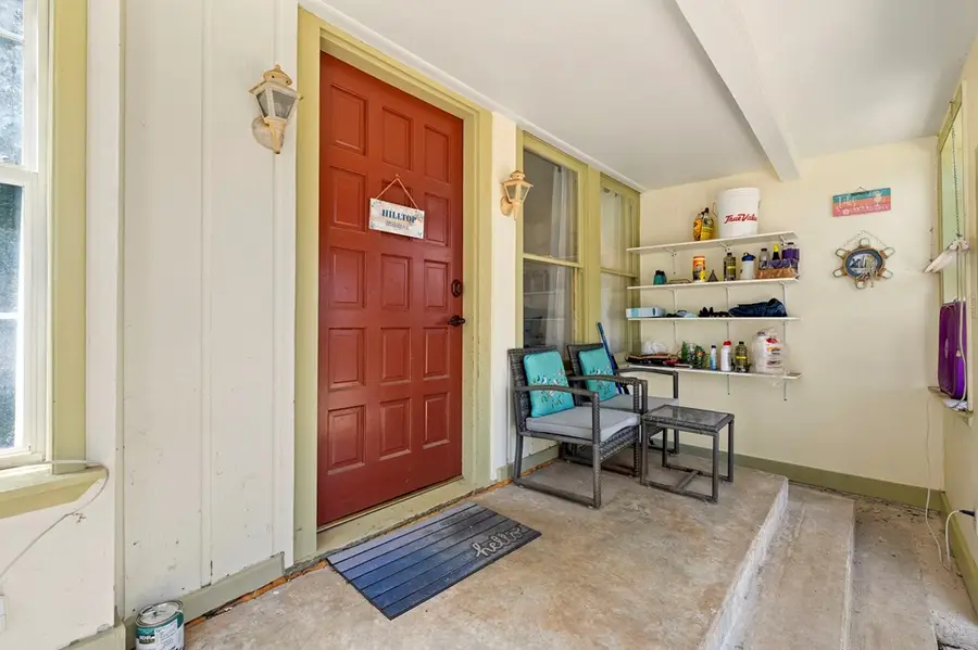 541 Robindale, Bandera, TX 78003 - Image #2