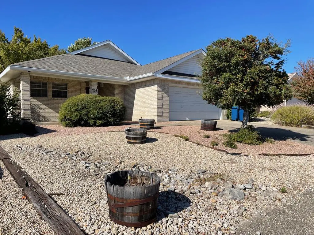 208 Coronado Circle, Kerrville, TX 78028 - #1
