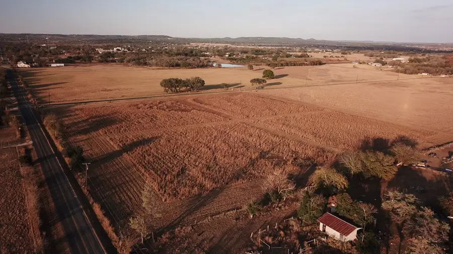 000 Elm Pass Rd, Center Point, TX 78010 - Image #3