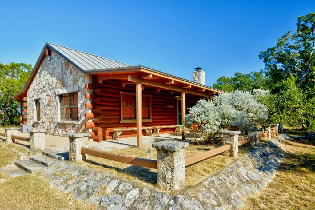 191 Coultress Rd, Kerrville, TX 78028 - Image #1