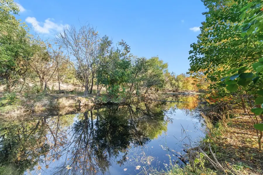 332 Powell Ave, Kerrville, TX 78028 - Image #2