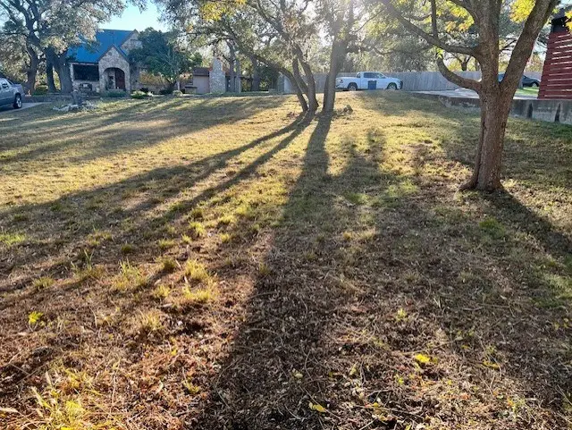 706 Leland St, Kerrville, TX 78028 - #2