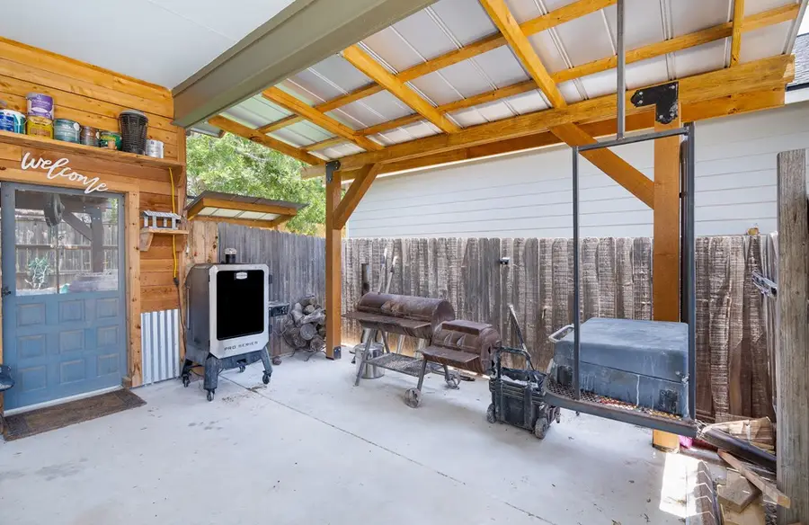 116 Jasper Ln, Kerrville, TX 78028 - Image #2
