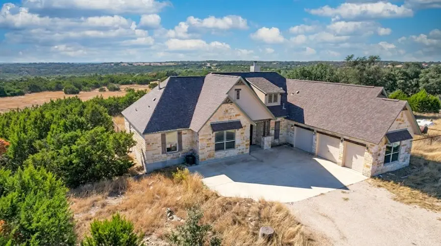425 Youngblood Trail, Mountain Home, TX 78058 - Image #3
