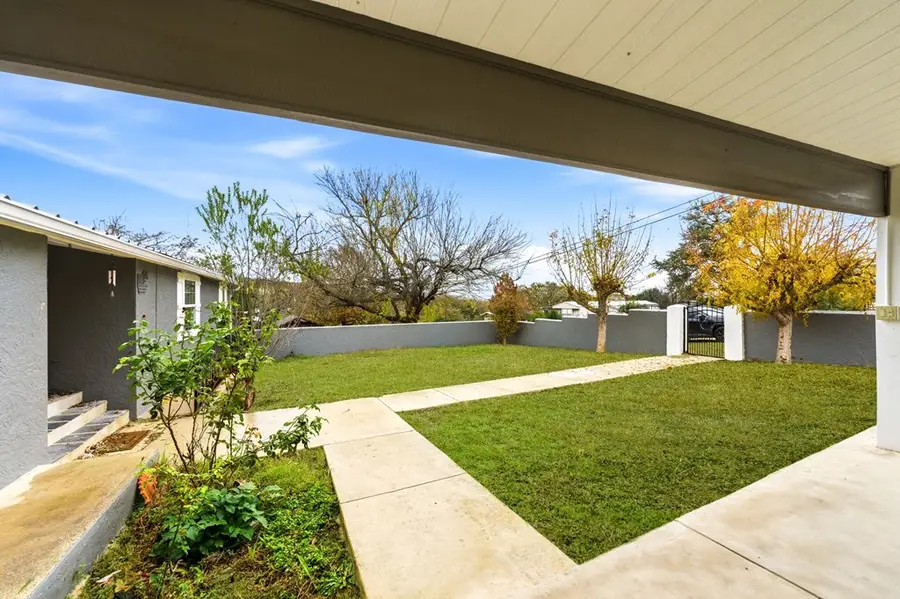 115 Shadow Ridge Lane, Kerrville, TX 78028 - Image #3