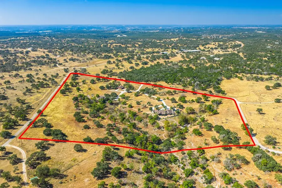 131 Bootlegger Lane, Kerrville, TX 78028 - Image #3