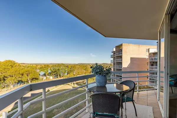 1006 Guadalupe St, Kerrville, TX 78028