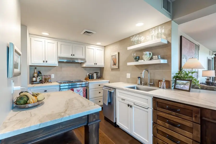 1006 Guadalupe St, Kerrville, TX 78028 - Image #3