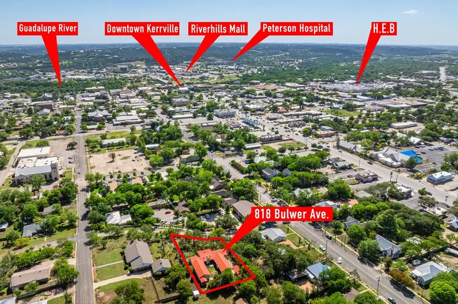 818 Bulwer Ave, Kerrville, TX 78028 - Image #2