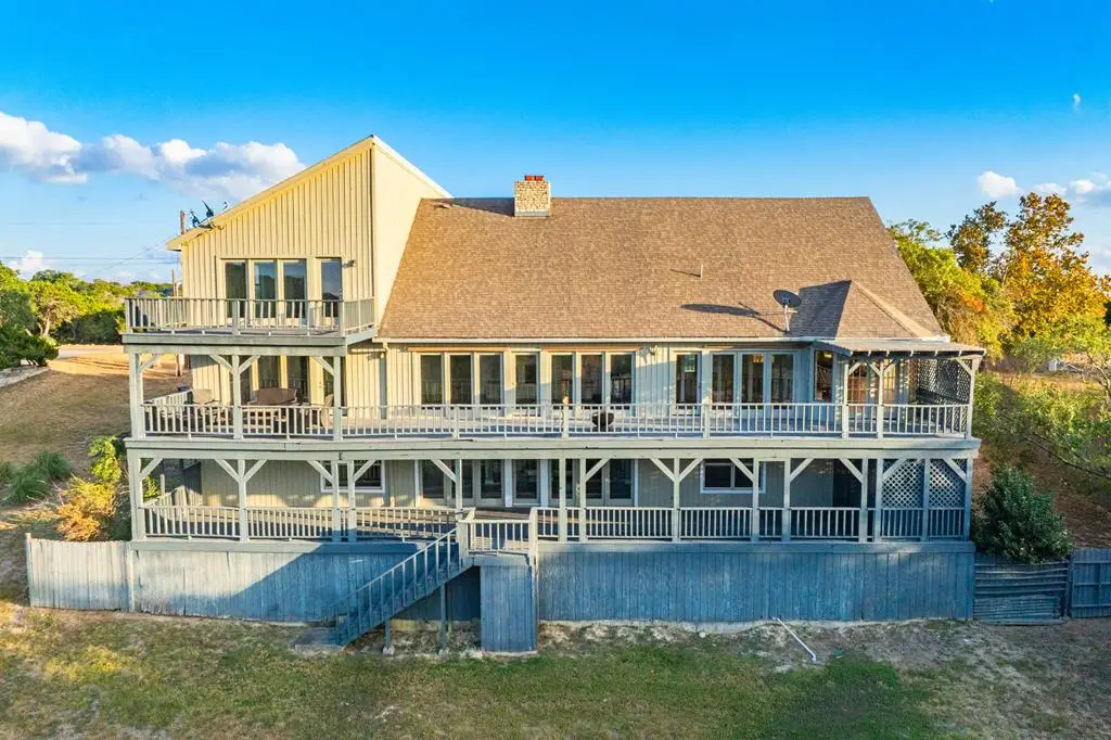 194 Crockett Dr, Kerrville, TX 78028 - #1